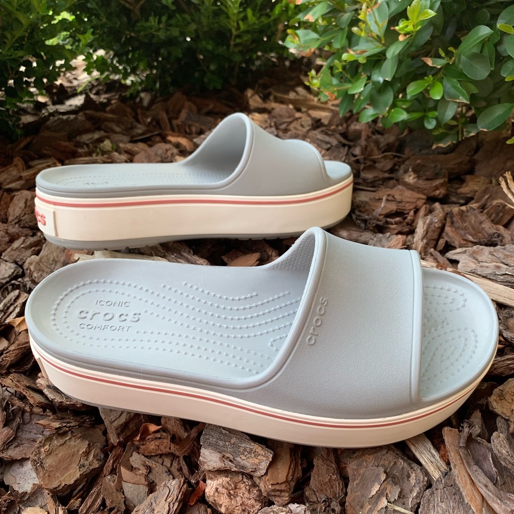 Crocs Platform Slide! Grey/White Size 9